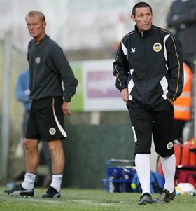 Truro City player-manager Lee Hodges, with assitant Dave Newton. Image courtesy pafc and Dave Rowntree, copyright Dave Rowntree