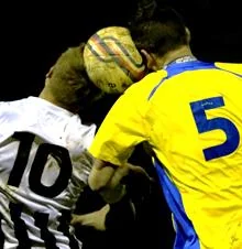 heads-up! non league touchline Tuesday action courtesy of Corsham's John Cuthbertson 